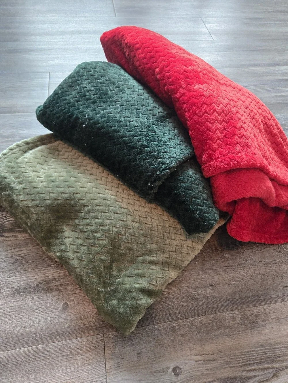 Plush Textured Throw Blanket Bundle - Red, Dark Green, Olive